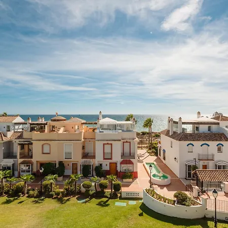 Holiday Home Next To The Beach, With Private Terrace, Bbq And Incredible Sea-View Solarium-3